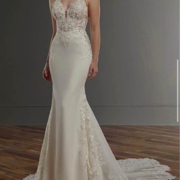 Martina Liana 1059 Wedding Dress in Ivory - Picture 1 of 11